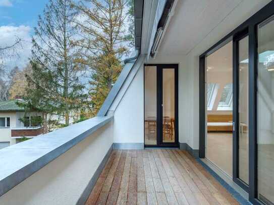 Traum-Dachgeschosswohnung mit Terrasse und Tiefgarage in Steglitz/Zehlendorf!