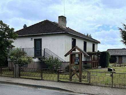 Grundstück mit Einfamilienhaus & massivem Nebengebäude inkl. Garage in Aulosen (Sachsen-Anhalt)