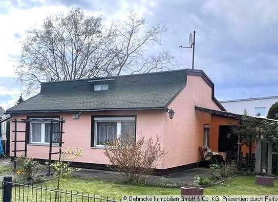 Altglienicke - am Wissenschaftsstandort Adlershof in gesuchter Wohnlage, EFH im Bungalowstil