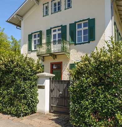 ENERGIEEFFIENZ TRIFFT MODERNE - Leben mit Tradition in klassischer, eleganter Villa