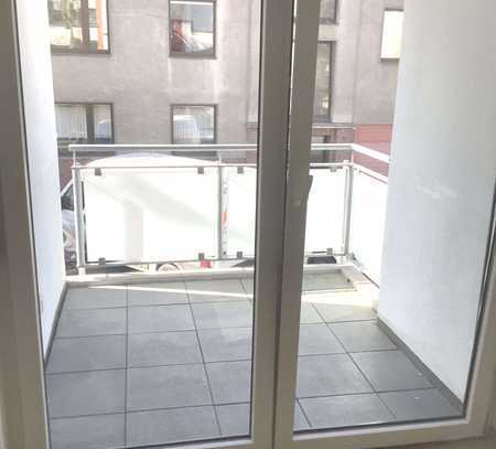 Attraktive, gepflegte 2-Zimmer-Wohnung mit Loggia in Düsseldorf (Eller)