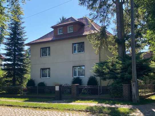 Bezugsfreie geräumte Villa in Finkenkrug. 200 qm Wohnfläche + Vollkeller