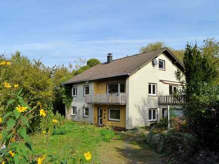 6,5 - Zimmer-Einfamilienhaus mit Einliegerwohnung mit Potenzial