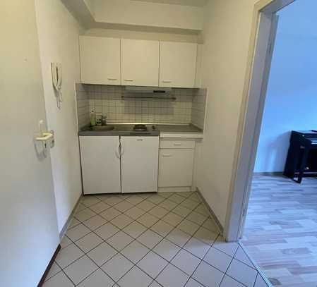 Ruhiges, gepflegtes 1-Zimmer-Appartement mit Pantryküche in Schwalbach