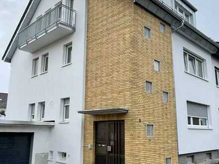Kernsanierte 4 Zi-Maisonettewohnung mit 2 Balkonen und Gartennutzung in ruhiger Wohnlage