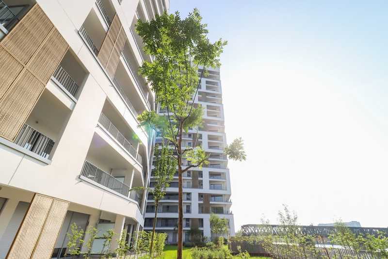                                                               Sonniges Penthouse mit zwei Balkonen, zwei Tageslichtb&auml;dern und traumhaften Aus&hellip;                                                       in Gutleutviertel (Frankfurt am Main)