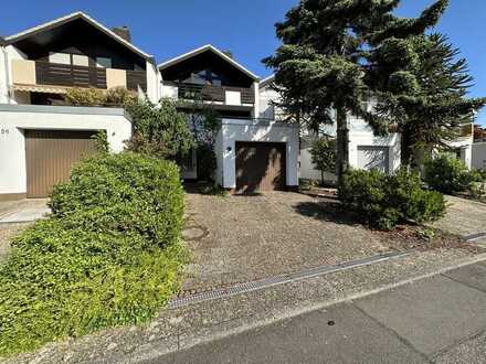 Reihenhaus mit Garage, Garten und Dachterrasse im ruhigen Wohngebiet