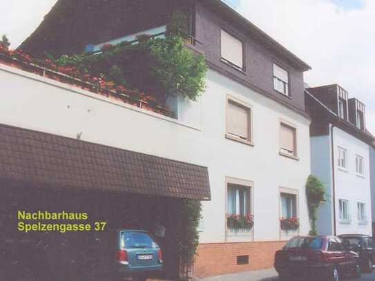 Ansprechende Wohnung in Bischofsheim, kein Auto notwendig !