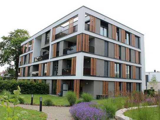 Moderne Erdgeschosswohnung mit großem Garten und XL-Tiefgaragenstellplatz in Neu-Ulm Ludwigsfeld