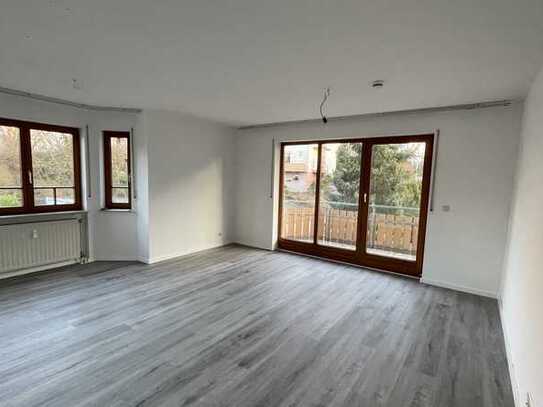 Helle 4-Zimmer-Wohnung mit Balkon in Öhringen