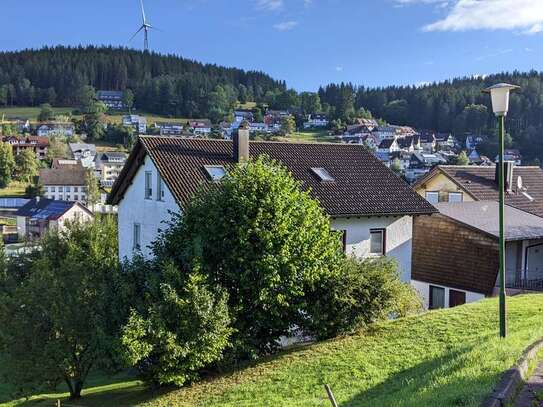 7-Zimmer Wohnung (OG/DG) mit Balkon in Schonach im Schwarzwald