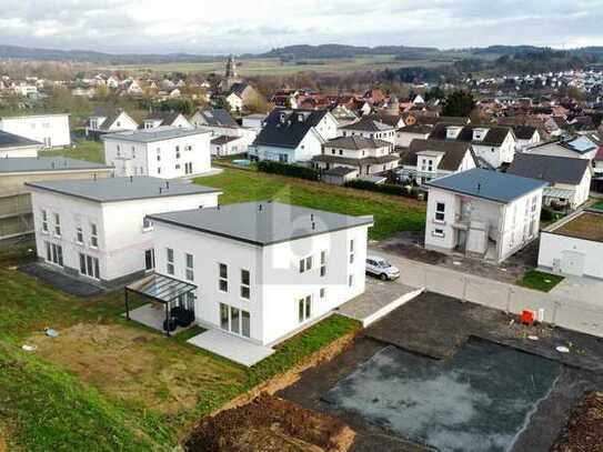 DIE TÜR ZUM NEUEN ZUHAUSE - ERSTBEZUG IM NEUBAU