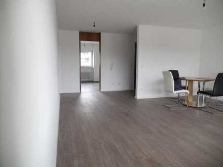 Schöne helle 3 Zimmer Wohnung mit Balkon in Nellingen