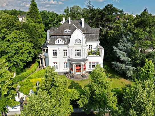 **Provisionsfrei** - Einmalig in Wiesbaden - Villa in Bestlage - Auf den Spuren von Jawlensky