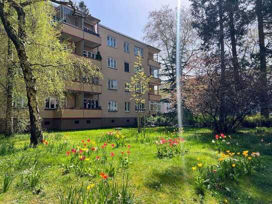Stadtpark STEGLITZ | sofort bezugsfreie 2-Zi.-Whg. + West-Balkon + ruhig im 2. OG + Fernwärme