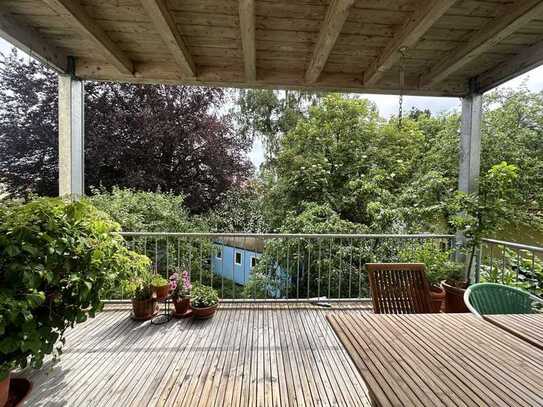 STIFTSTADT - ALTBAU IN KLEINER WOHNEINHEIT - GROSSER BALKON UND GARTEN