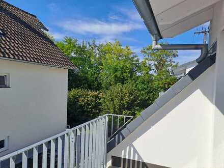Preisreduzierung! Geräumige 3-Zimmerdachgeschosswohnung mit Balkon