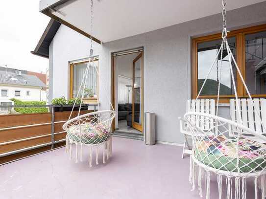 RE/MAX: NEU IM ANGEBOT! *** 5-Zi.-ETW mit Balkon in traumhafter Lage ***