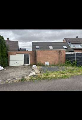 Stellplatz mit Lagerhalle (Wasser +Strom vorhanden)