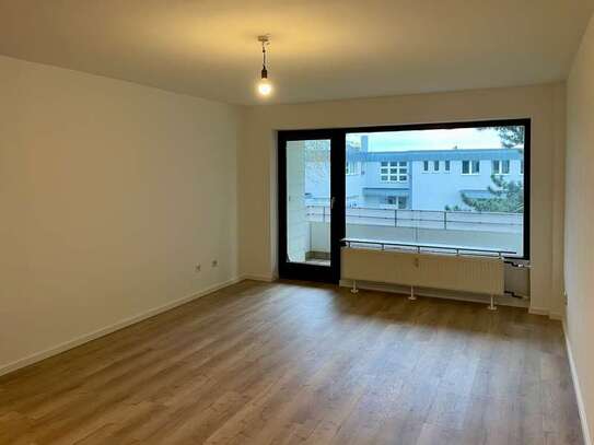 2-Zimmerwohnung im 1. OG, Erstbezug nach Renovierung, Balkon