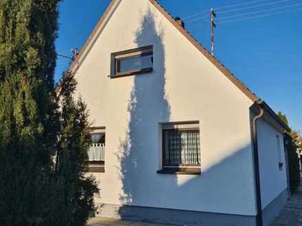 Gemütliches Einfamilienhaus mit Garten in ruhiger Lage