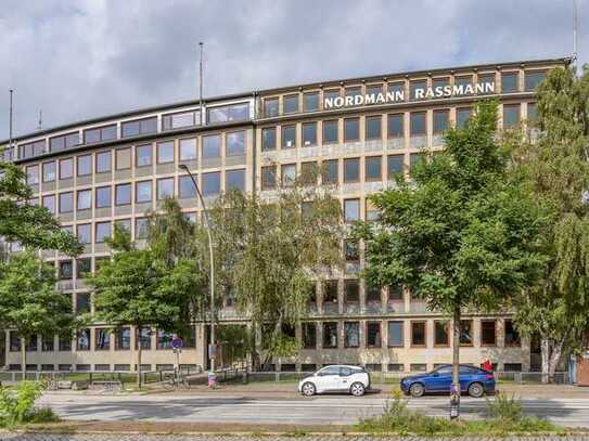 Klassisches Bürohaus mit bestem Ausbau und Blick zur Elbphilharmonie