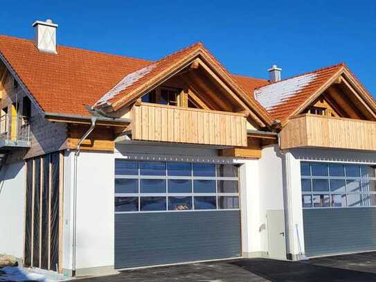 Schöne Neubauwohnung mit Balkon & Bergblick