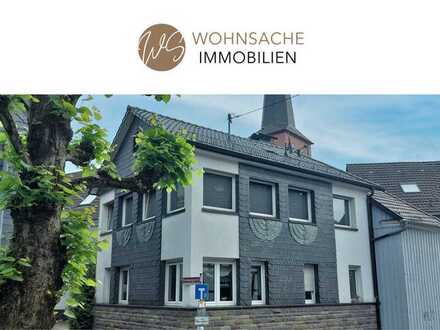 Much - Zentrum! Grundsolides Zweifamilienhaus im historischen Ortskern gelegen