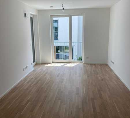 Neubau mit EBK und Balkon: schöne 3-Zi-Wohnung mit Südausrichtung