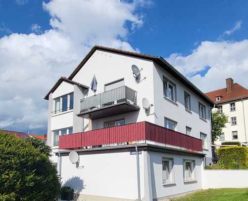 Dreifamilienhaus, ansprechend modernisiert, gute Lage (Erbbaurecht)