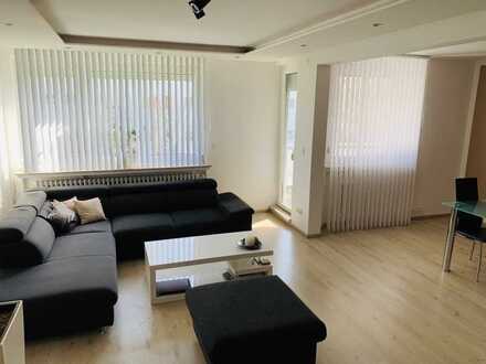 *Es werden keine Anfragen mehr angenommen* 3-Zimmer-Wohn. mit EBK, Balkon in Neu-Schwachh.