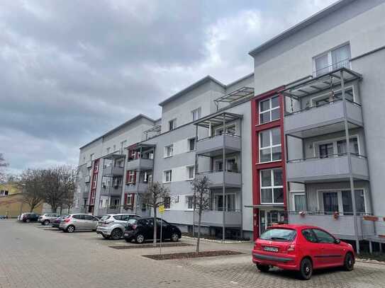 Attraktive 4-Zimmer-Wohnung mit Balkon und Einbauküche, Kapitalanlage, vermietet in Worms