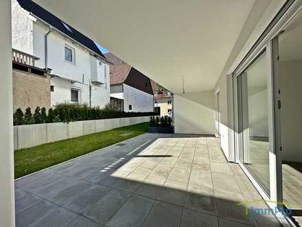 Erstbezug - 2,5 Zimmer Terrassenwohnung mit hochwertiger Einbauküche