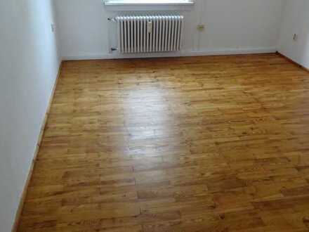 Helle und ruhige 2-Zimmer-Wohnung mit Balkon in Regensburg