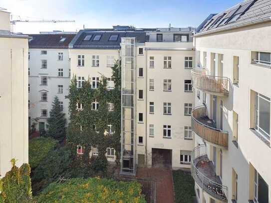 Über den Dächern Friedrichhains – Exklusives Penthouse mit Lift und Terrasse in Top-Lage!