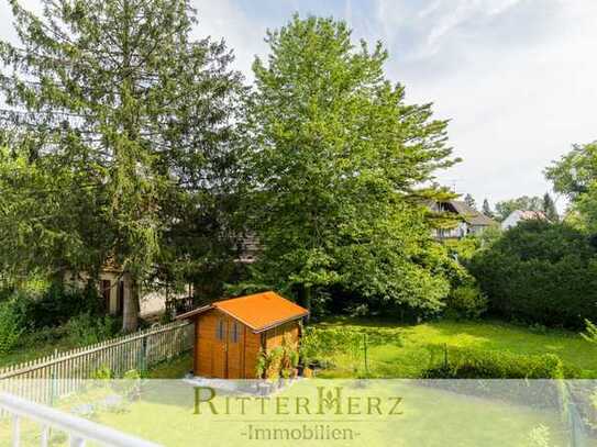 *BJ 2002* Schönes Wohnen im schicken Gebäude mit herrlichem Ausblick vom großzügigem Balkon!