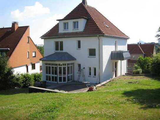 Großzügiges zentrumsnah gelegenes Einfamilienhaus mit großem Garten in Warburg