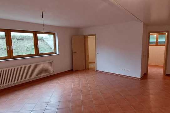 2-Zimmer-Souterrain-Wohnung, Erstbezug ab 01.11.2024, EBK, Außenstellplatz und Gartenanteil