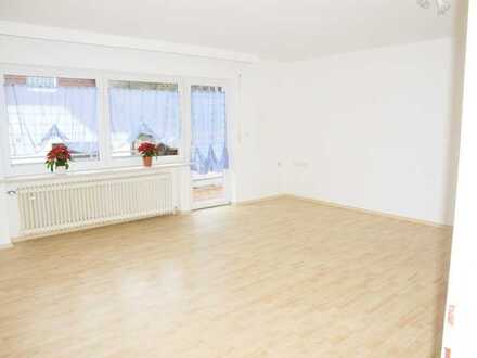 Renovierte 2,5 Zimmerwohnung mit Balkon in Eppstein-Ehlhalten