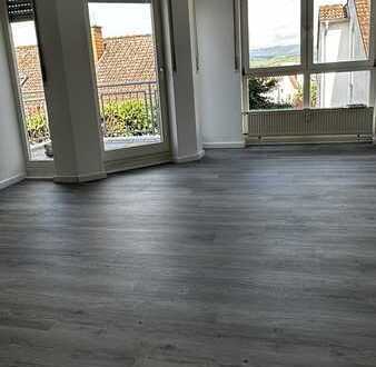 Wunderschöne 3 ZKB Wohnung