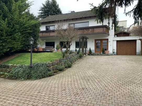 Gepflegtes 7-Zimmer-Einfamilienhaus in Wackernheim