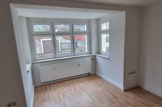 Ihr neues Heim: Sanierte 2-Zimmer Wohnung in ruhiger Lage