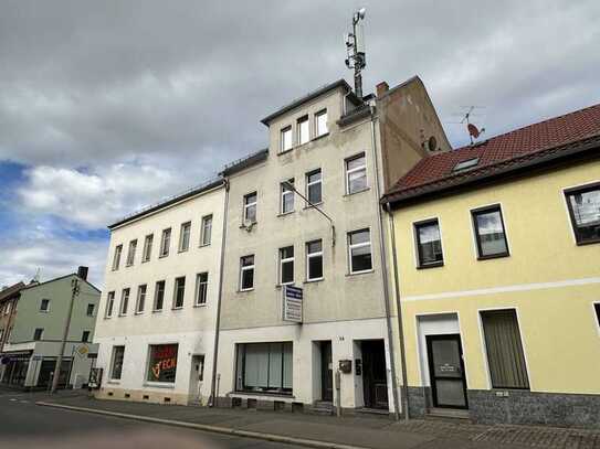 Kleines Mehrfamilienhaus mit knapp 7% Rendite und weiterem Potenzial zur Kapitalanlage in Glauchau