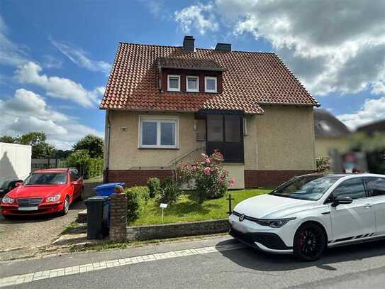 Einfamilienhaus mit Garten und Garage in Adelebsen OT Barterode