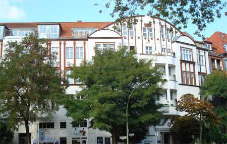 Sehr schöne ruhige Dach-Wohnung mit Südterrasse Blick über Friedenau - Denkmalgeschützt