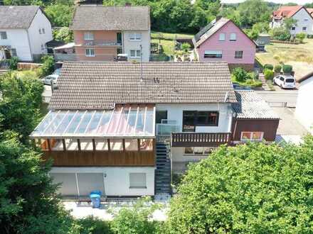 EFH Bungalow mit Garage und eine Einliegerwohnung