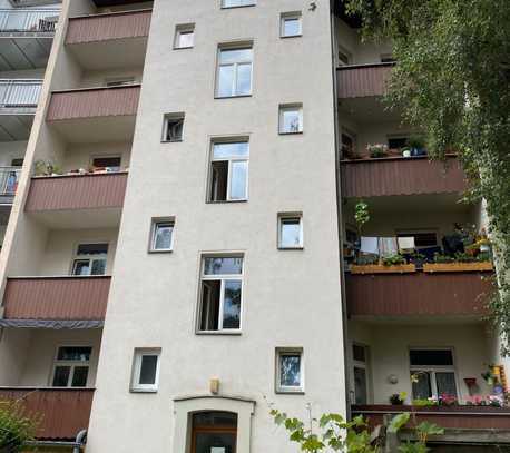 Stilvolle, sanierte 3-Zimmer-Wohnung mit Balkon in Leipzig