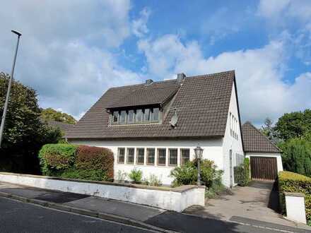 Bildschöne Einfamilienhaus-Villa, 213 m² WFL auf 1.361 m² Traumgrundstück, 51399 Burscheid
