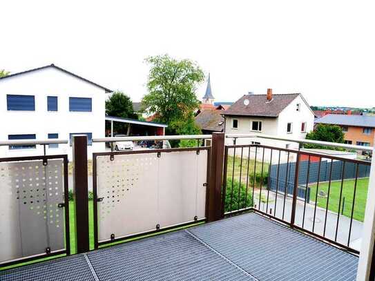 Sehr gepflegt Dachgeschosswohnung mit Balkon