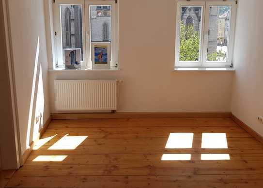 Sonnige & geräumige 4- Raum- Wohnung mit Balkon in Meiningen, Innenstadt